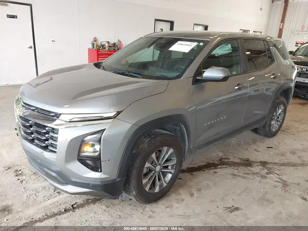 3GNAXPEG9SL322891 2025 CHEVROLET EQUINOX - Image 2