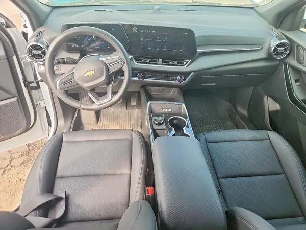 3GNAXPEG9TL111000 2026 CHEVROLET EQUINOX - Image 8