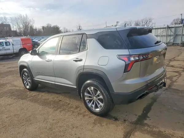 3GNAXPEG9TL157278 2026 CHEVROLET EQUINOX - Image 2