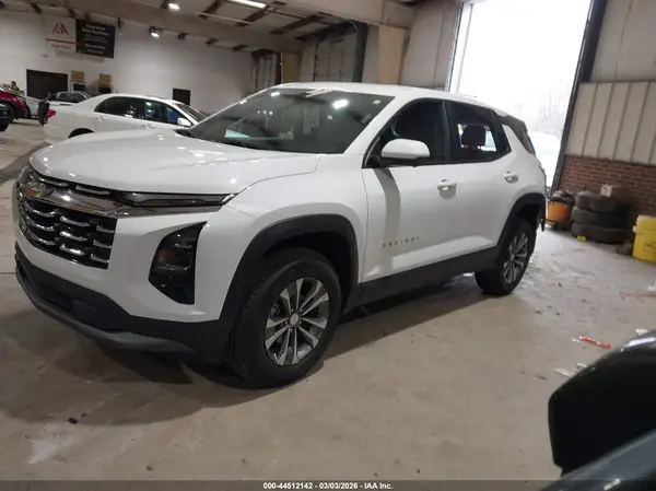 3GNAXPEG9TL190152 2026 CHEVROLET EQUINOX - Image 2