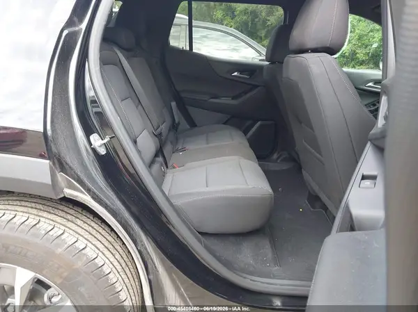 3GNAXPEG9TL235042 2026 CHEVROLET EQUINOX - Image 8