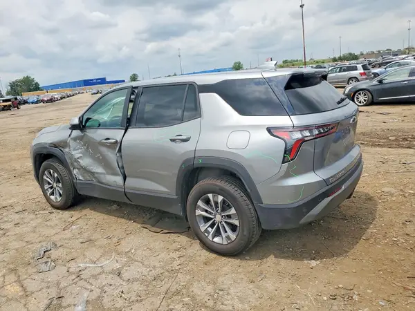 3GNAXPEG9TL248129 2026 CHEVROLET EQUINOX - Image 2