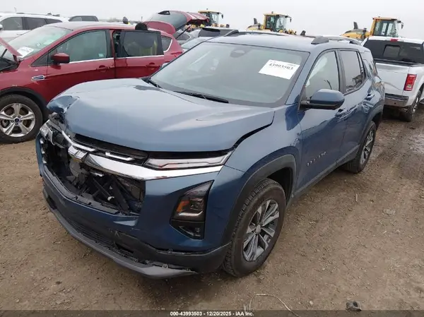 3GNAXPEGXSL261132 2025 CHEVROLET EQUINOX - Image 2