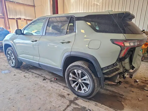 3GNAXPEGXTL129327 2026 CHEVROLET EQUINOX - Image 2