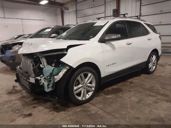 3GNAXPEX3LS528070 2020 CHEVROLET EQUINOX - Image 2