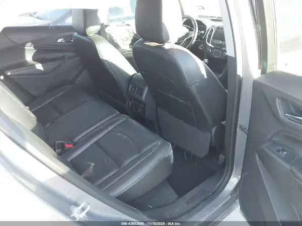 3GNAXPEX6KS556010 2019 CHEVROLET EQUINOX - Image 8