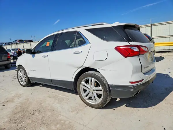 3GNAXPEX6LS592040 2020 CHEVROLET EQUINOX - Image 2
