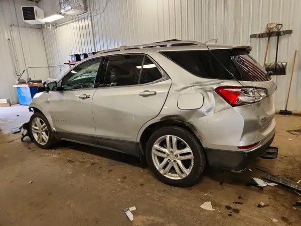 3GNAXPEX8LS562876 2020 CHEVROLET EQUINOX - Image 2