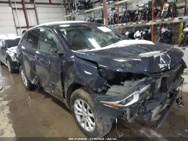 3GNAXREV0JS562782 2018 CHEVROLET EQUINOX - Image 1