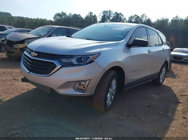 3GNAXREV4JL101319 2018 CHEVROLET EQUINOX - Image 2