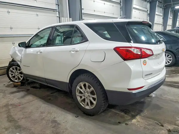 3GNAXREV5JL132398 2018 CHEVROLET EQUINOX - Image 2