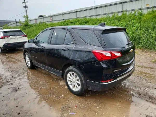 3GNAXREV5JL132885 2018 CHEVROLET EQUINOX - Image 2