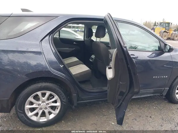 3GNAXREV5JS538574 2018 CHEVROLET EQUINOX - Image 8