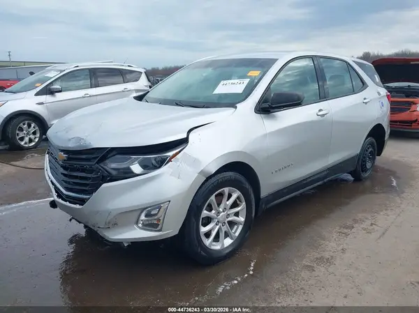3GNAXREV5JS561725 2018 CHEVROLET EQUINOX - Image 2