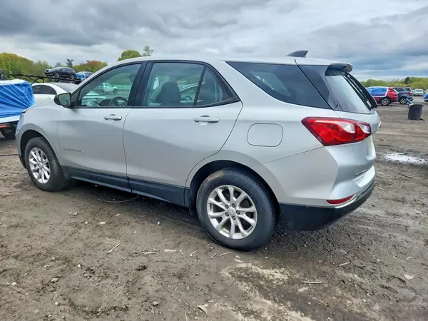 3GNAXREV5JS627299 2018 CHEVROLET EQUINOX - Image 2