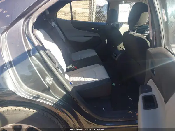 3GNAXREV6JS500531 2018 CHEVROLET EQUINOX - Image 8