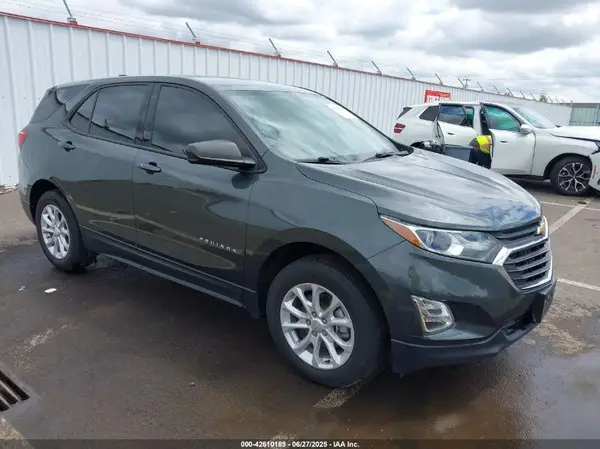 3GNAXREV6JS628879 2018 CHEVROLET EQUINOX - Image 1