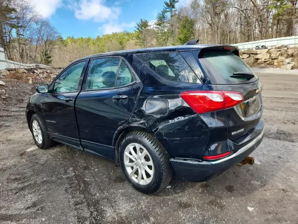3GNAXREV8JL398529 2018 CHEVROLET EQUINOX - Image 2