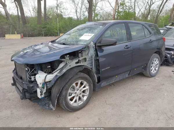 3GNAXREV8JS503981 2018 CHEVROLET EQUINOX - Image 2