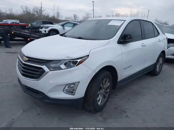3GNAXREV9JL378807 2018 CHEVROLET EQUINOX - Image 2