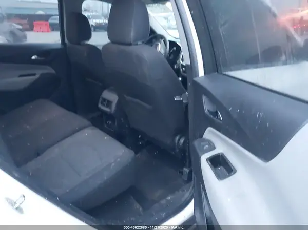 3GNAXREV9JL378807 2018 CHEVROLET EQUINOX - Image 8