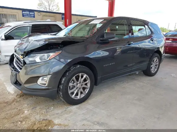 3GNAXREV9JL401633 2018 CHEVROLET EQUINOX - Image 2