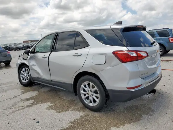 3GNAXREVXJS586149 2018 CHEVROLET EQUINOX - Image 2