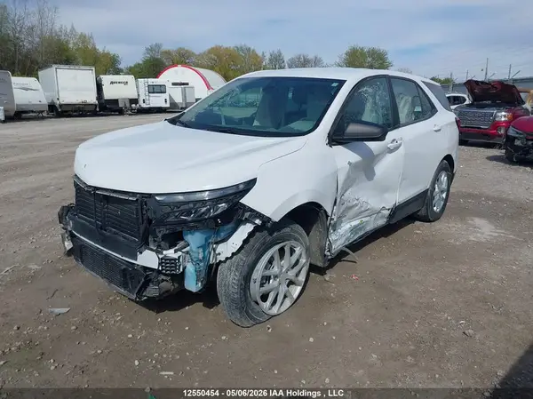 3GNAXSEG0RL300663 2024 CHEVROLET EQUINOX - Image 2