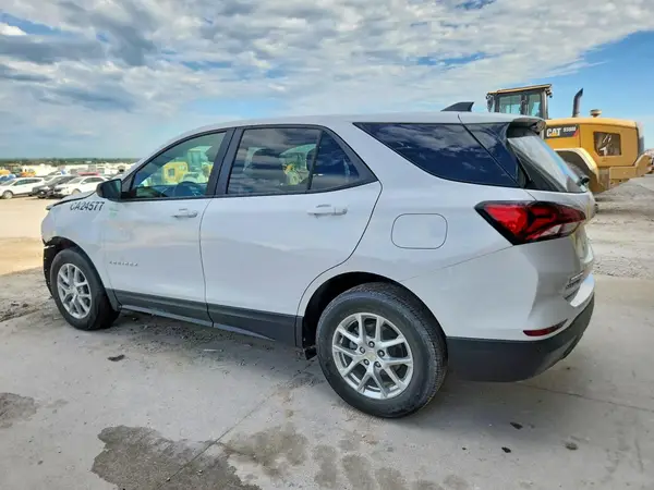 3GNAXSEG1RL150577 2024 CHEVROLET EQUINOX - Image 2