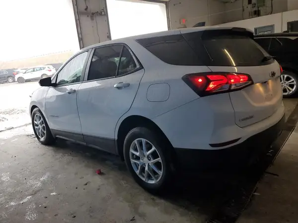 3GNAXSEG1RL285932 2024 CHEVROLET EQUINOX - Image 2