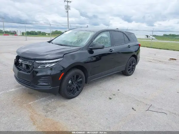 3GNAXSEG2RL292212 2024 CHEVROLET EQUINOX - Image 2