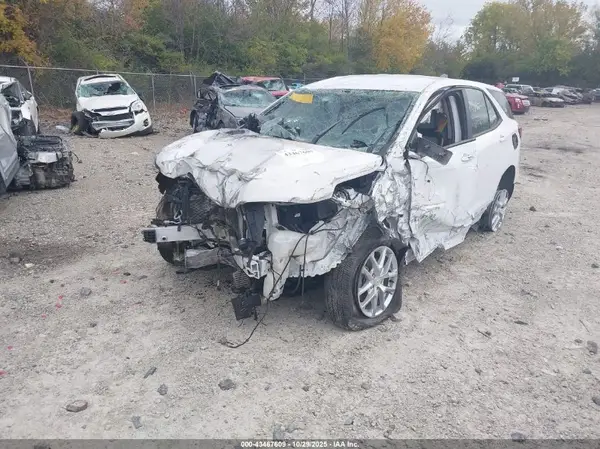 3GNAXSEG3RL182169 2024 CHEVROLET EQUINOX - Image 2