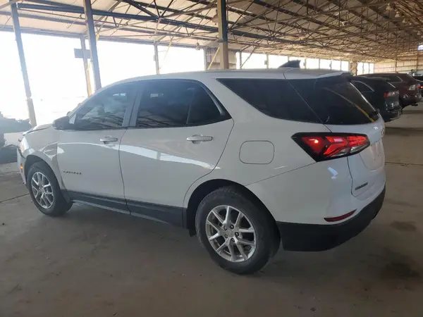 3GNAXSEG3RL261065 2024 CHEVROLET EQUINOX - Image 2