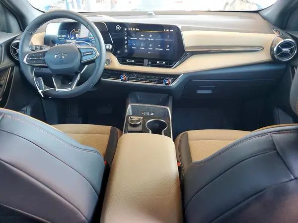 2026 CHEVROLET EQUINOX auction photo 8