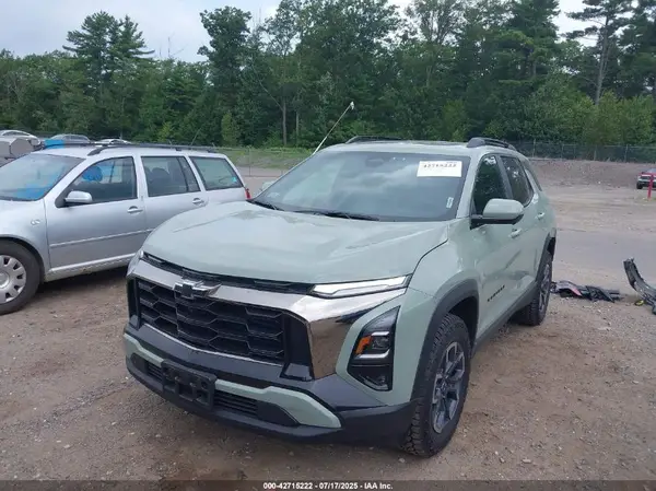 3GNAXSEG4SL164334 2025 CHEVROLET EQUINOX - Image 2