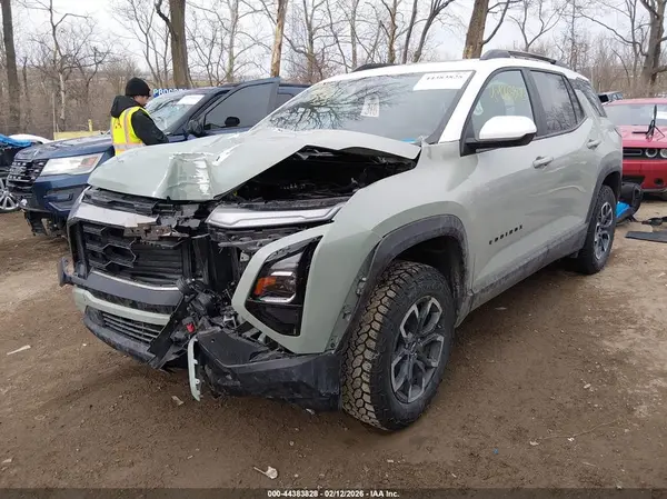 3GNAXSEG5SL214397 2025 CHEVROLET EQUINOX - Image 2