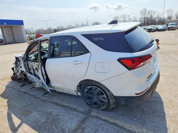 3GNAXSEG8RL292974 2024 CHEVROLET EQUINOX - Image 2