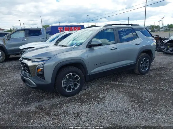 3GNAXSEG8SL127335 2025 CHEVROLET EQUINOX - Image 2