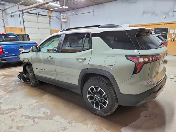 3GNAXSEG8SL137122 2025 CHEVROLET EQUINOX - Image 2