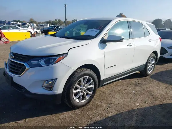 3GNAXSEV0JS573708 2018 CHEVROLET EQUINOX - Image 2