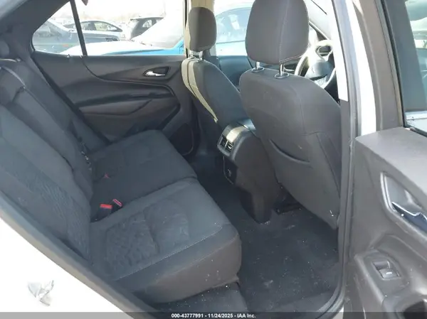 3GNAXSEV0JS573708 2018 CHEVROLET EQUINOX - Image 8