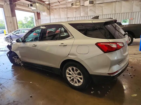 3GNAXSEV0JS582280 2018 CHEVROLET EQUINOX - Image 2
