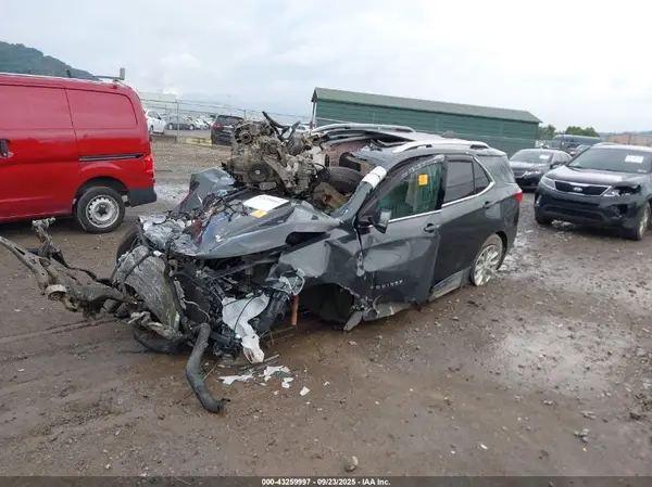 3GNAXSEV0JS586930 2018 CHEVROLET EQUINOX - Image 2