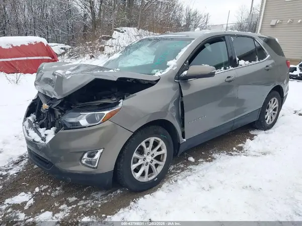 3GNAXSEV0JS590640 2018 CHEVROLET EQUINOX - Image 2