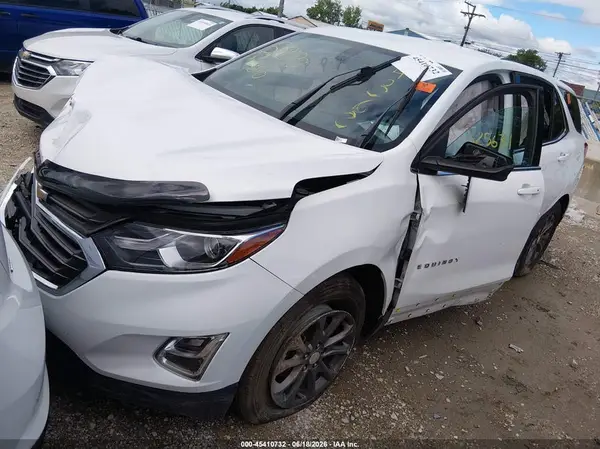 3GNAXSEV0JS625631 2018 CHEVROLET EQUINOX - Image 2