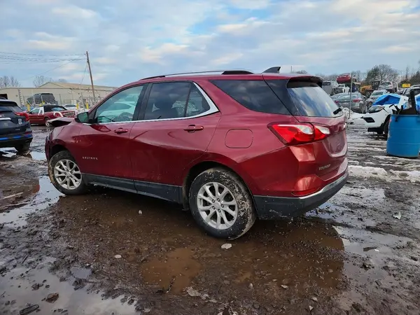 3GNAXSEV0JS632949 2018 CHEVROLET EQUINOX - Image 2