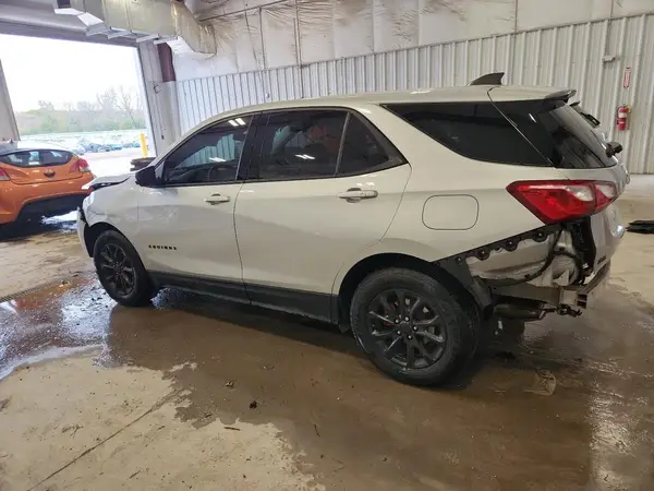 3GNAXSEV0KS527166 2019 CHEVROLET EQUINOX - Image 2