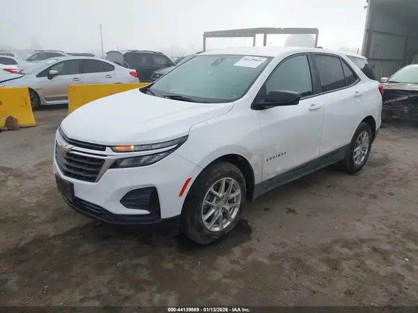 3GNAXSEV0NS104141 2022 CHEVROLET EQUINOX - Image 2
