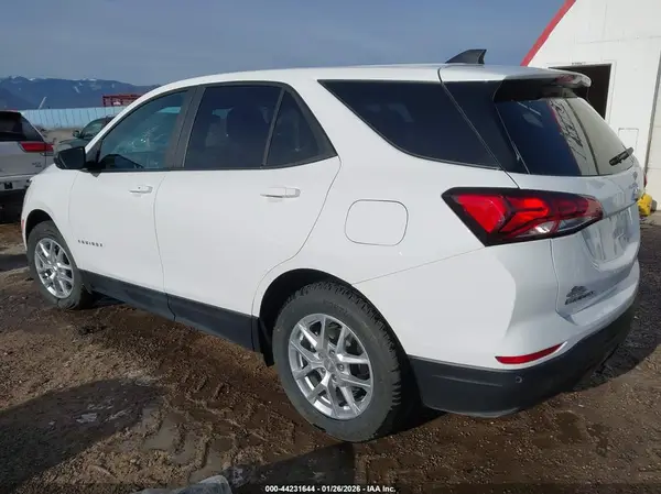 2022 CHEVROLET EQUINOX IAAI lot 44231644 auction photo 3