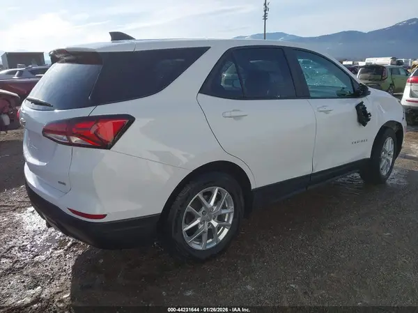 2022 CHEVROLET EQUINOX IAAI lot 44231644 auction photo 4